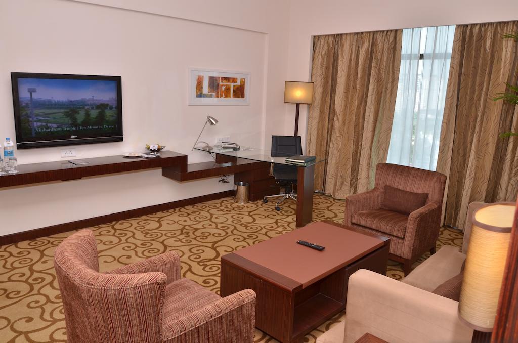 Country Inn & Suites By Radisson, Sahibabad Ghaziabad Buitenkant foto